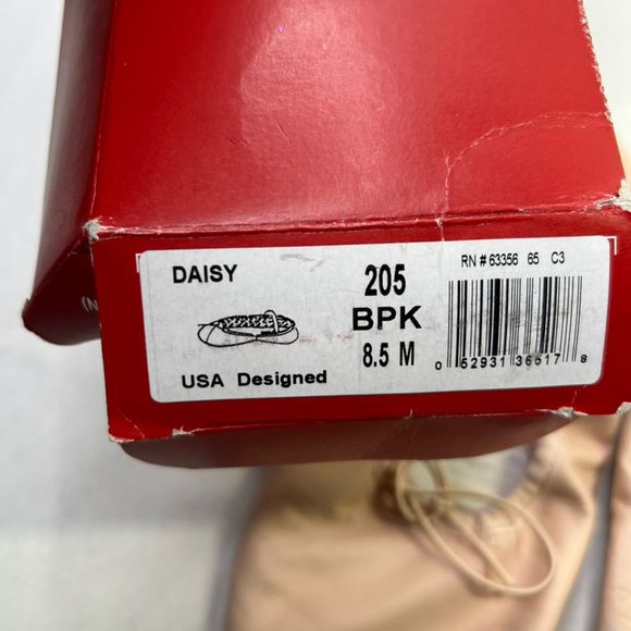 Capezio Daisy Womens Pink Leather Ballet Flat Shoes Size 8.5 - Picture 3 of 5